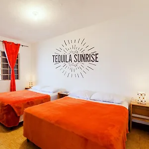  Albergue Tequila Sunrise